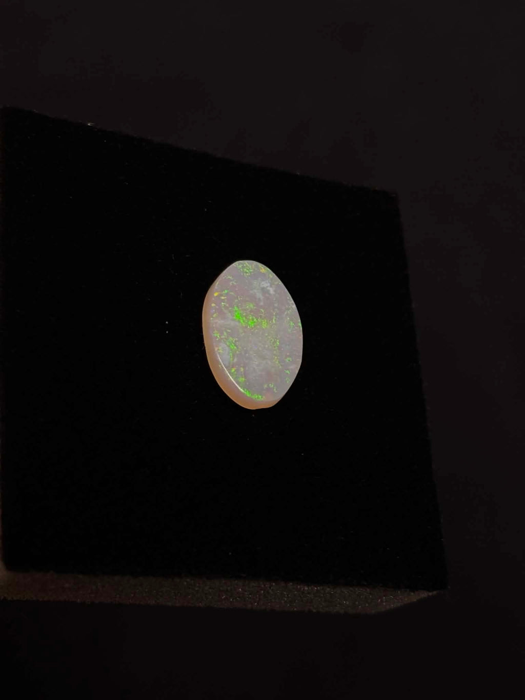 3.45ct Lightning Ridge Opal, Oval Cut