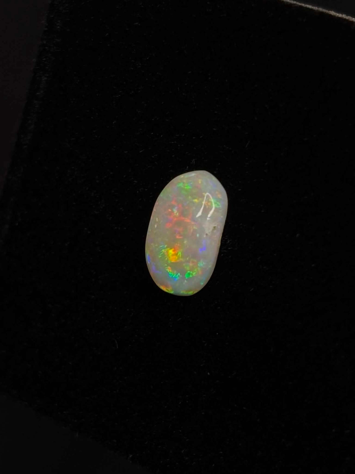 1.7ct Coober Pedy Australian White Opal, Oval Cut