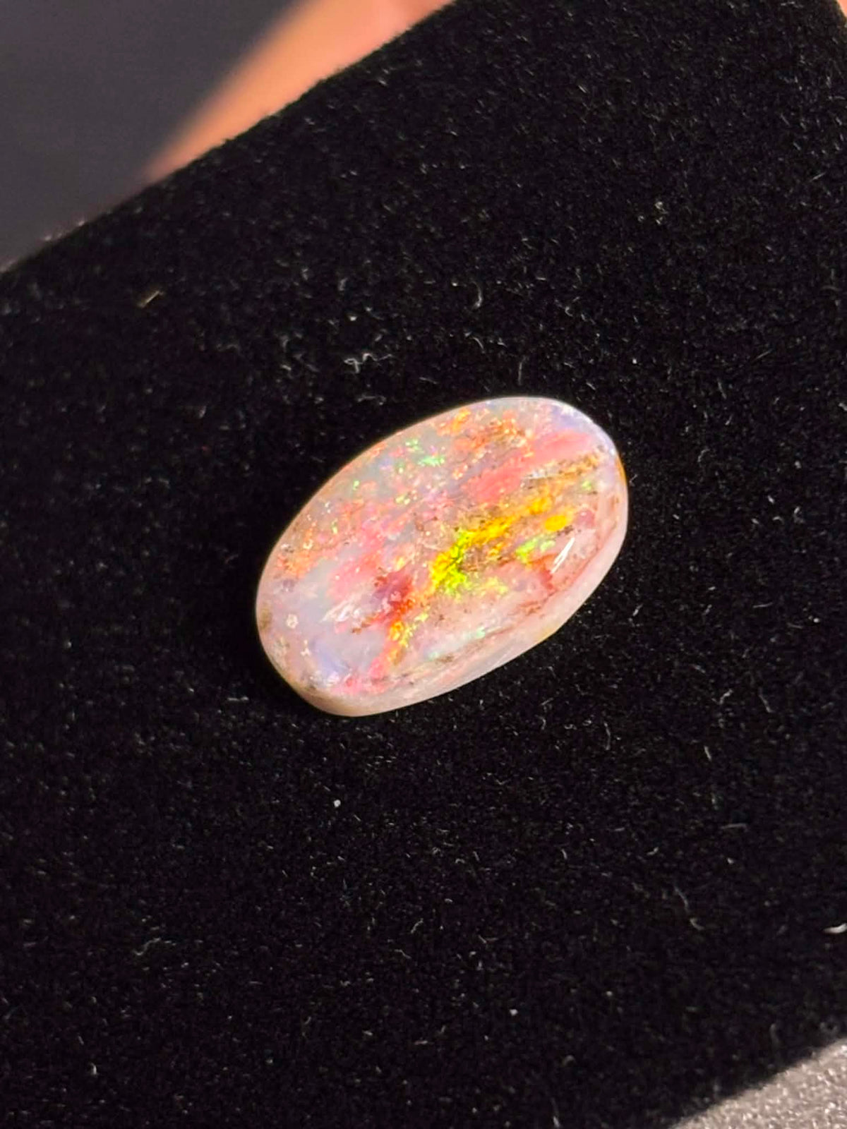2.6ct Oval Coober Pedy Australian White Opal