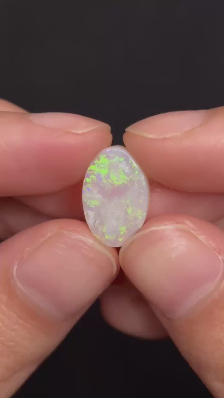 3.45ct Lightning Ridge Opal, Oval Cut
