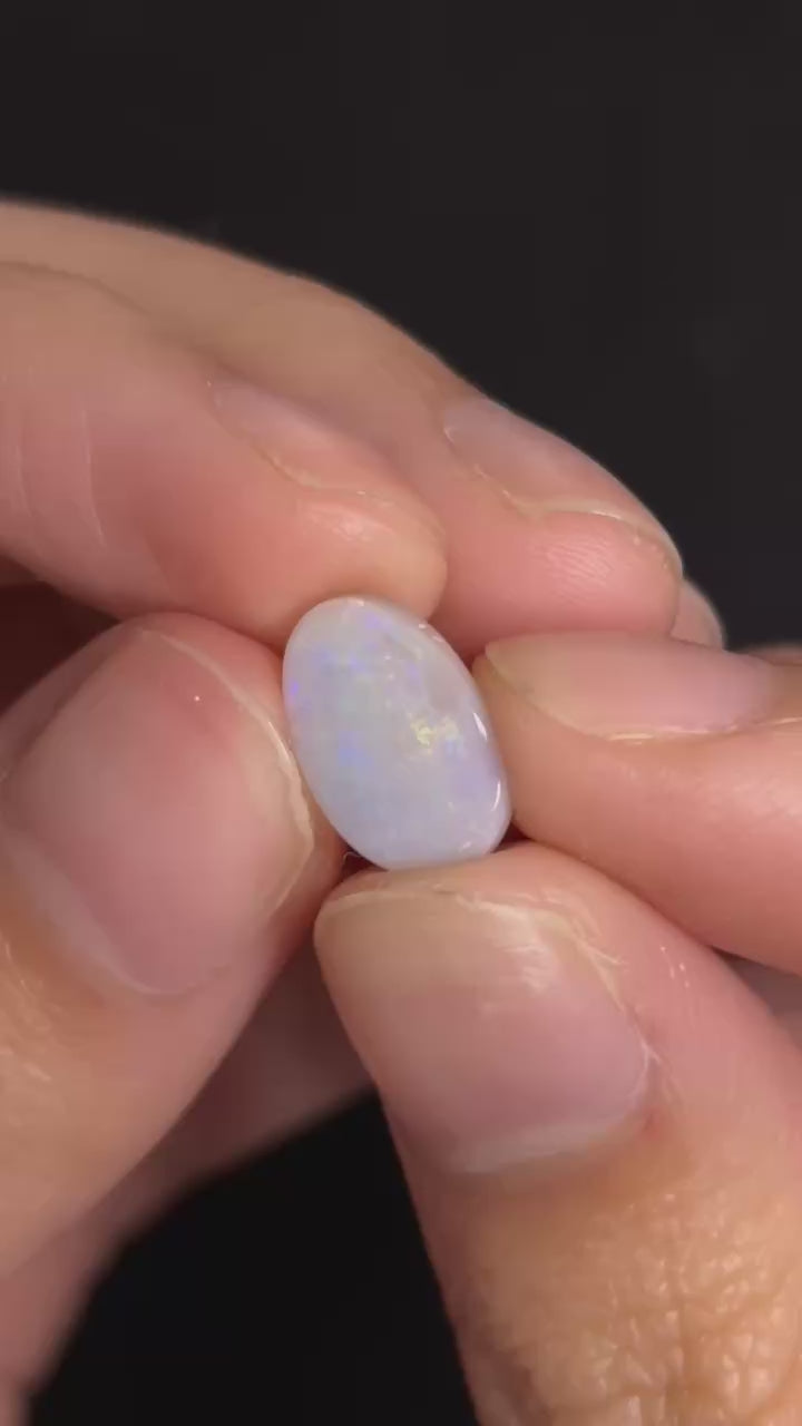 2.5ct Oval Coober Pedy Australian White Opal